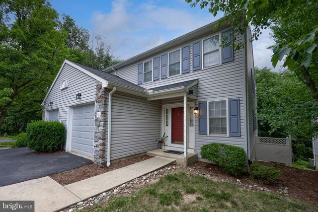 101 TOPLAND DR, Lancaster, PA 17601