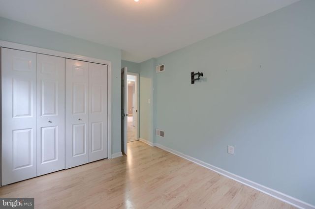 101 TOPLAND DR, Lancaster, PA 17601