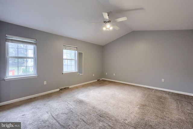 101 TOPLAND DR, Lancaster, PA 17601