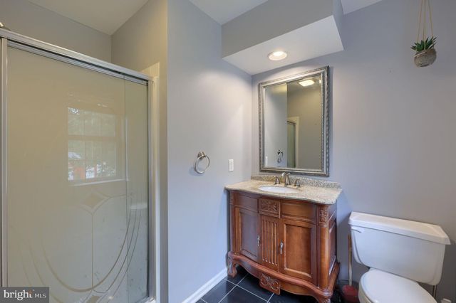 101 TOPLAND DR, Lancaster, PA 17601