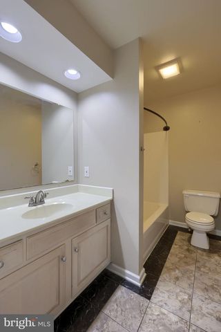 101 TOPLAND DR, Lancaster, PA 17601