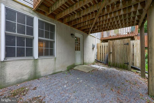 101 TOPLAND DR, Lancaster, PA 17601
