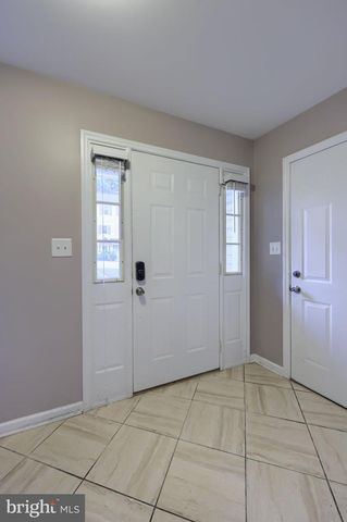 101 TOPLAND DR, Lancaster, PA 17601