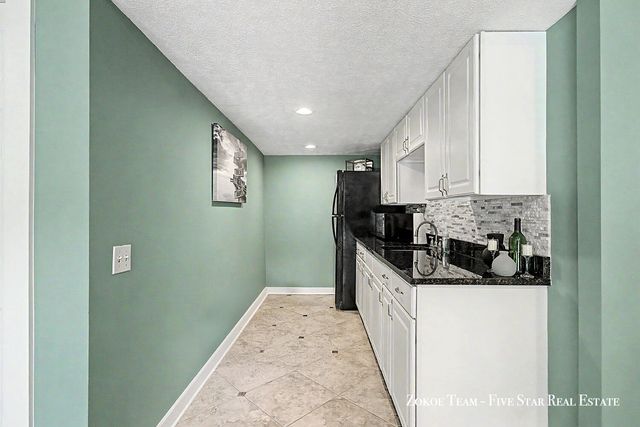 2130 Canterbury Lane, Marne, MI 49435