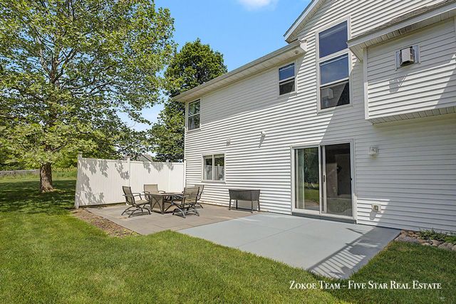 2130 Canterbury Lane, Marne, MI 49435