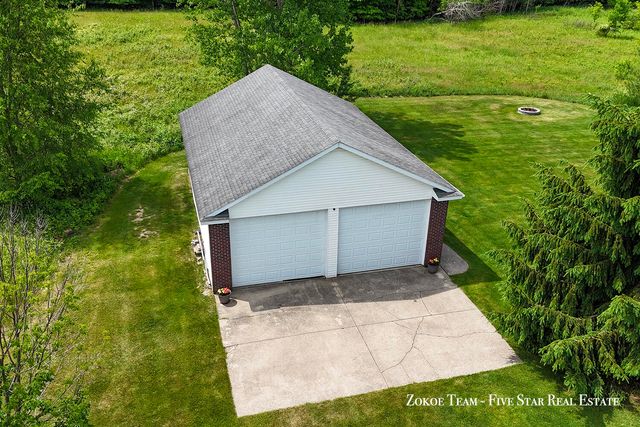 2130 Canterbury Lane, Marne, MI 49435