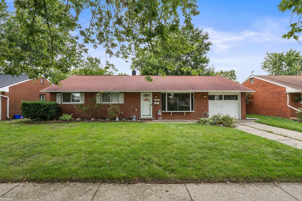 35529 Seville Street, Clinton Twp, MI 48035