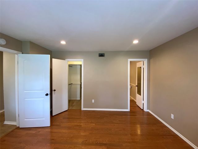 6 One Main Place, Benbrook, TX 76126