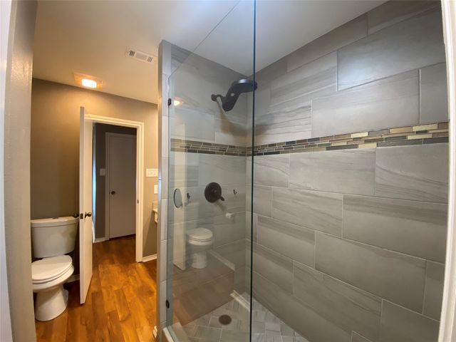 6 One Main Place, Benbrook, TX 76126