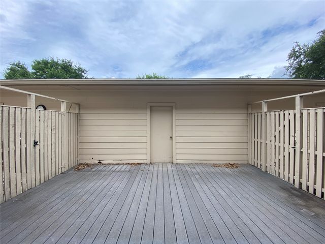 6 One Main Place, Benbrook, TX 76126