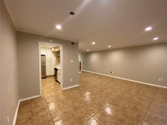 6 One Main Place, Benbrook, TX 76126