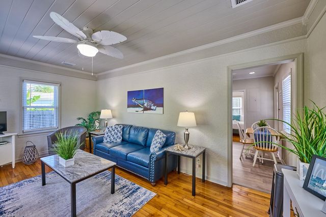 212 N L St, Lake Worth Beach, FL 33460