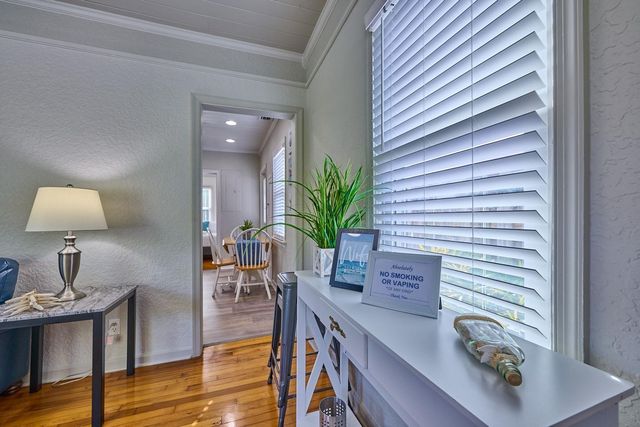 212 N L St, Lake Worth Beach, FL 33460