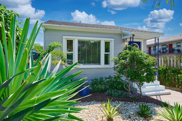 212 N L St, Lake Worth Beach, FL 33460