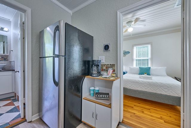 212 N L St, Lake Worth Beach, FL 33460