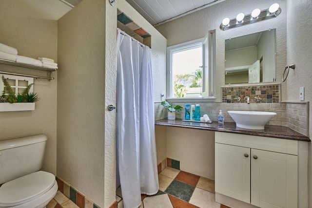 212 N L St, Lake Worth Beach, FL 33460