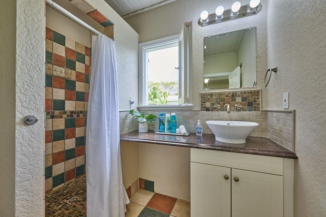 212 N L St, Lake Worth Beach, FL 33460