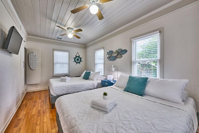 212 N L St, Lake Worth Beach, FL 33460