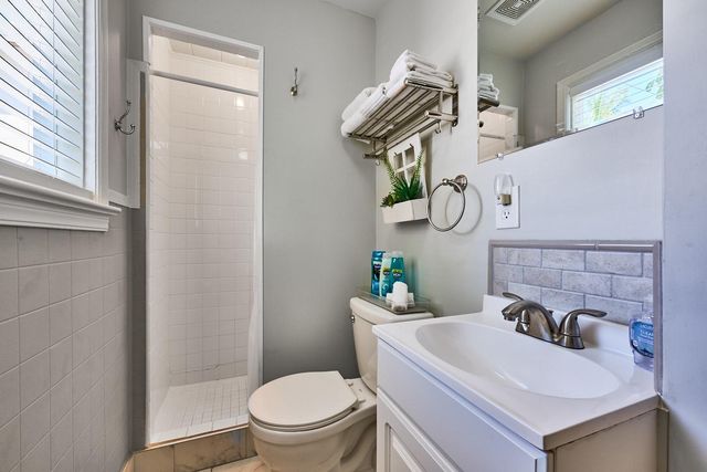 212 N L St, Lake Worth Beach, FL 33460