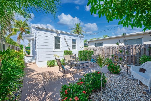 212 N L St, Lake Worth Beach, FL 33460