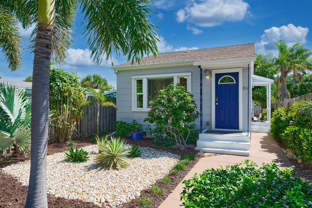 212 N L St, Lake Worth Beach, FL 33460