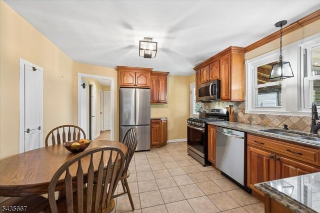 336 Vanderveer Rd, Bridgewater Twp., NJ 08807