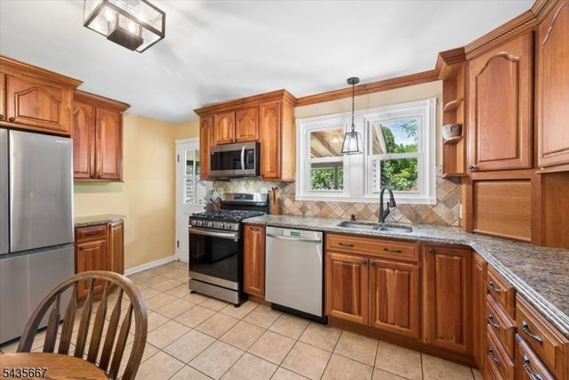 336 Vanderveer Rd, Bridgewater Twp., NJ 08807