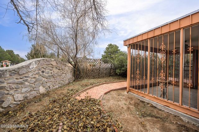 1290 N Willow Street, Las Cruces, NM 88001