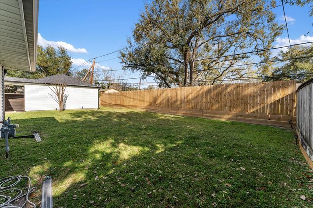 9511 Moorberry Lane, Houston, TX 77080