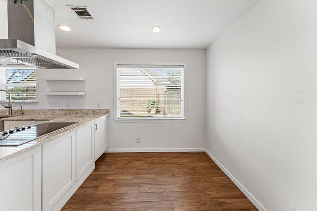 9511 Moorberry Lane, Houston, TX 77080