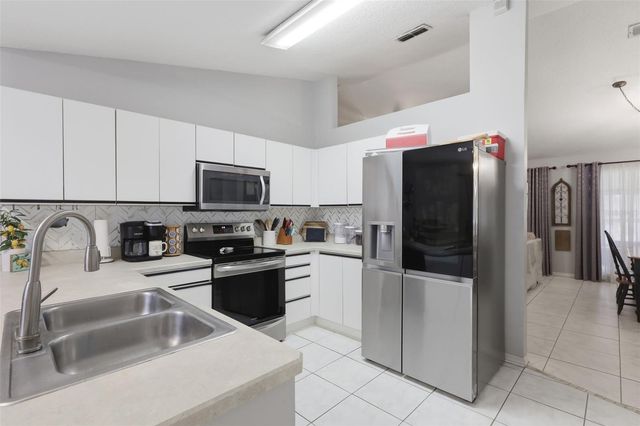 2876 BARDAHL COURT, Deltona, FL 32738