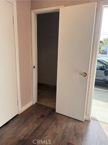 2100 E Foothill, Pasadena, CA 91107