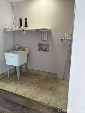 2100 E Foothill, Pasadena, CA 91107