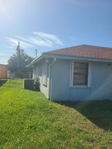 1533 6TH Street, West Palm Beach, FL 33401