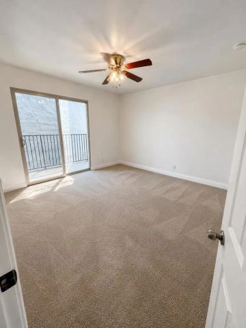 1045 Peach Avenue 28, El Cajon, CA 92021