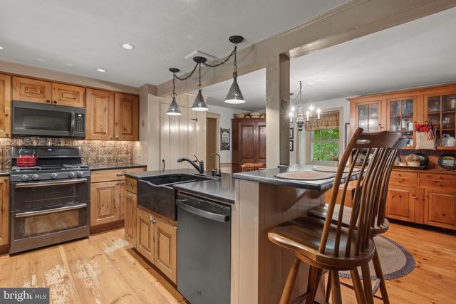 1592 WHITE OAK RD, Strasburg, PA 17579