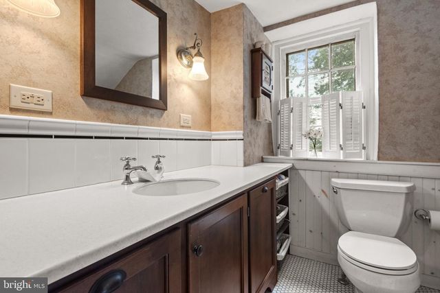 1592 WHITE OAK RD, Strasburg, PA 17579