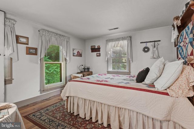 1592 WHITE OAK RD, Strasburg, PA 17579