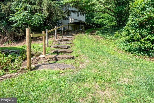 1592 WHITE OAK RD, Strasburg, PA 17579