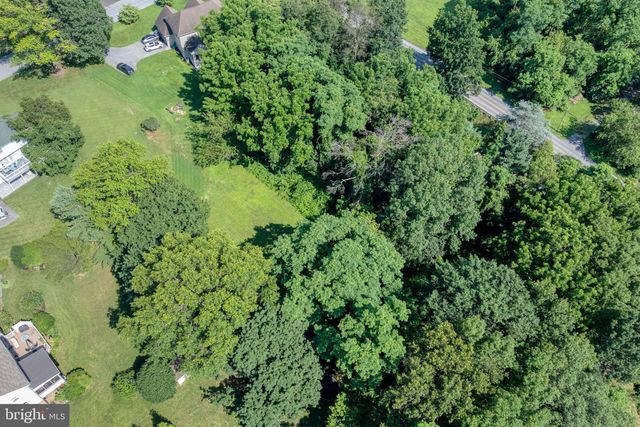 1592 WHITE OAK RD, Strasburg, PA 17579