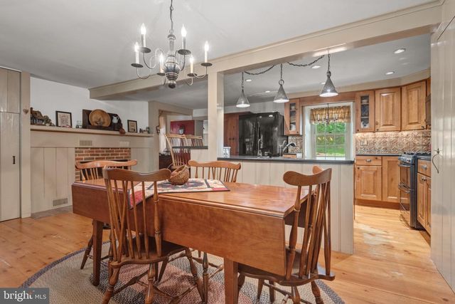 1592 WHITE OAK RD, Strasburg, PA 17579