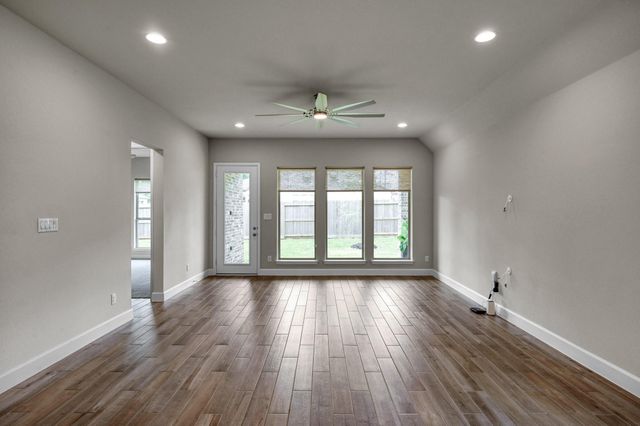 348 Rockrose Path, Willis, TX 77318