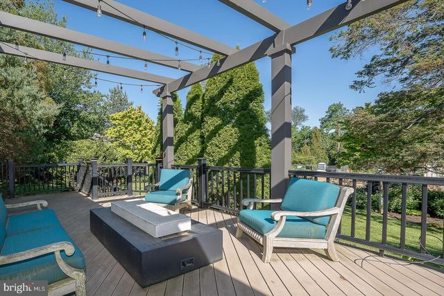 101 E BROOKHAVEN RD, Wallingford, PA 19086