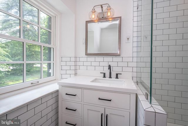 101 E BROOKHAVEN RD, Wallingford, PA 19086
