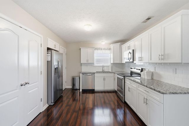 4038 Firestone Way, Shelbyville, KY 40065