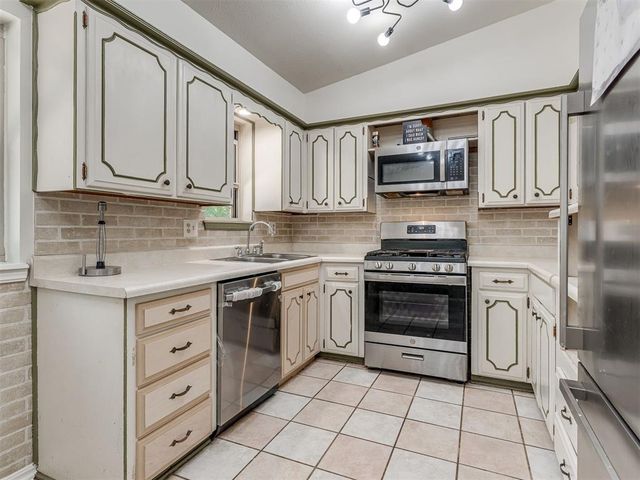 1333 NW 104th Terrace, Oklahoma City, OK 73114