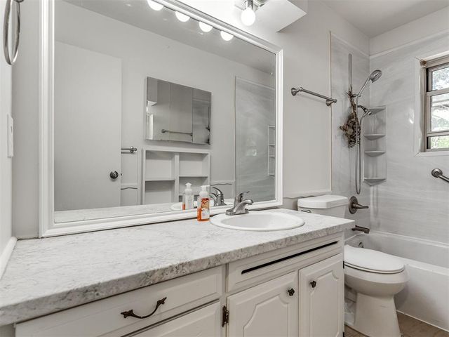 1333 NW 104th Terrace, Oklahoma City, OK 73114