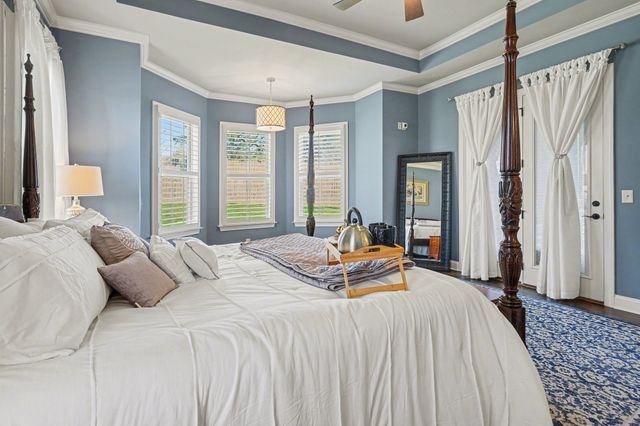 5094 Moss Rd, Nashville, TN 37221