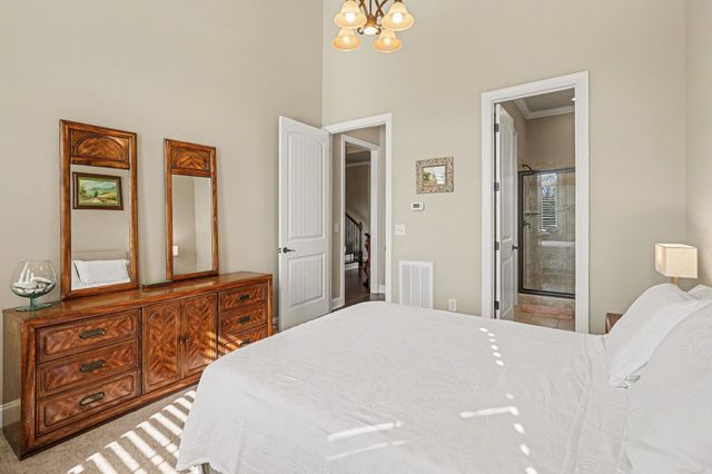 5094 Moss Rd, Nashville, TN 37221