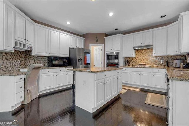 3310 Vista Creek Drive, Dacula, GA 30019